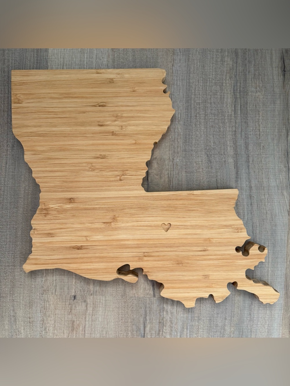 Louisiana State-Shaped Bamboo Smooth Cutting Charcuterie Home Decor Board